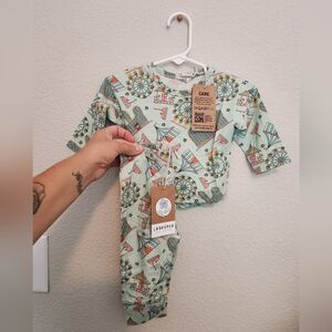 Bamboo carnival set NWT